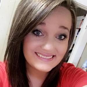 Meet your Posher, Sarah nicole